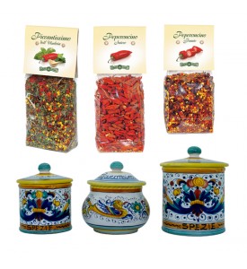 italian food Spicy combo: ceramics and spices